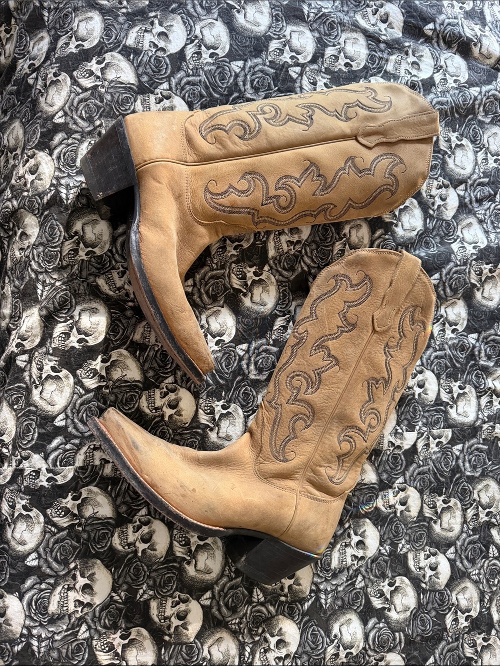 Nocona Tan Leather handmade Western Cowboy Boots with Embroidery 8 B